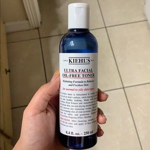 KIEHL’S oil free toner